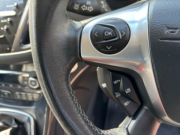 Used Ford Kuga 2015 for sale - 74642219: Photo 39