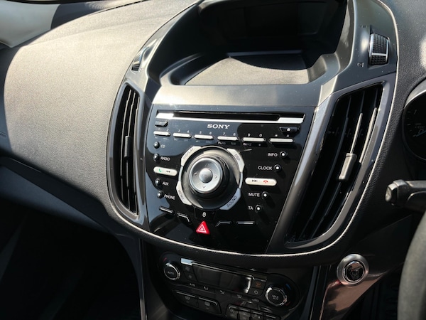 Used Ford Kuga 2015 for sale - 74642219: Photo 41