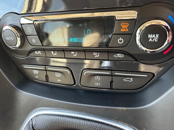 Used Ford Kuga 2015 for sale - 74788146: Photo 44