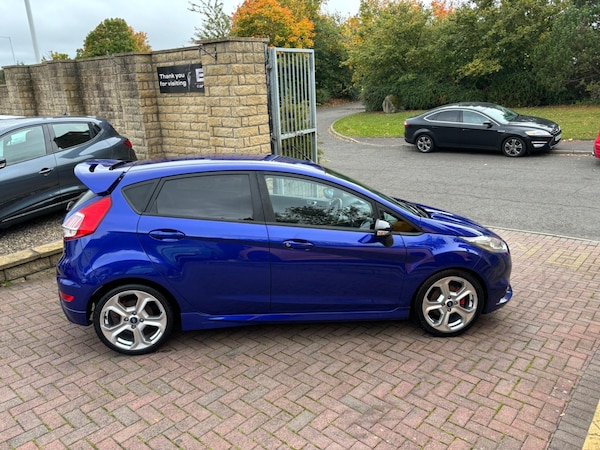 Used Ford Fiesta 2017 for sale - 76137801: Photo 15