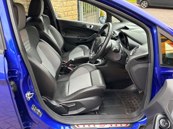Used Ford Fiesta 2017 for sale - 76137801: Photo 26