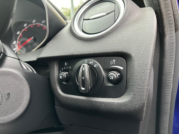 Used Ford Fiesta 2017 for sale - 76137801: Photo 46