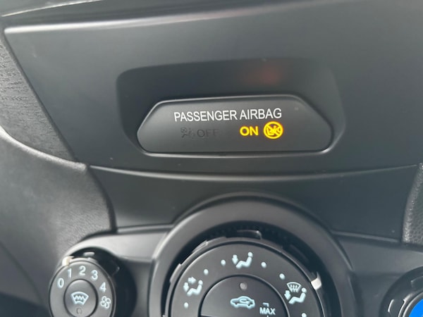 Used Ford Fiesta 2017 for sale - 76137801: Photo 59