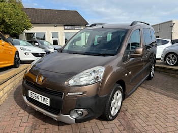 Used Peugeot Partner Tepee 2014 for sale - 79766920: Photo