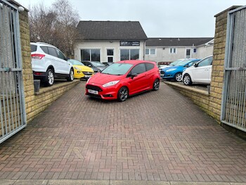 Used Ford Fiesta 2017 for sale - 77633795: Photo