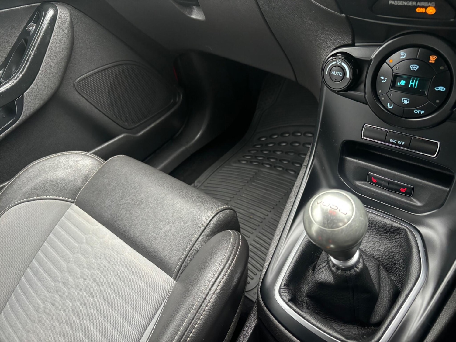 Used Ford Fiesta for sale - 77633795: Photo 43