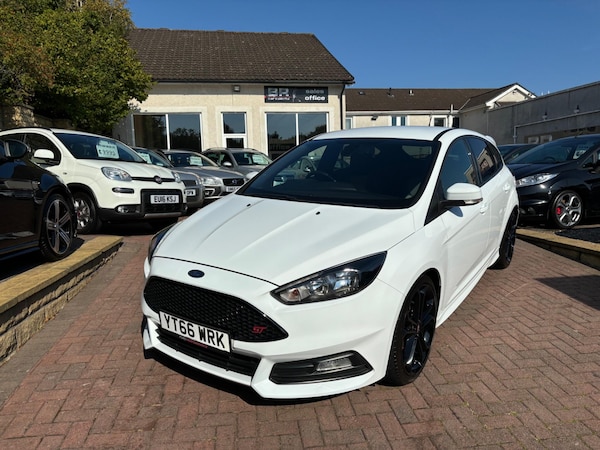 Used Ford Focus 2016 for sale - 75551803: Photo 1