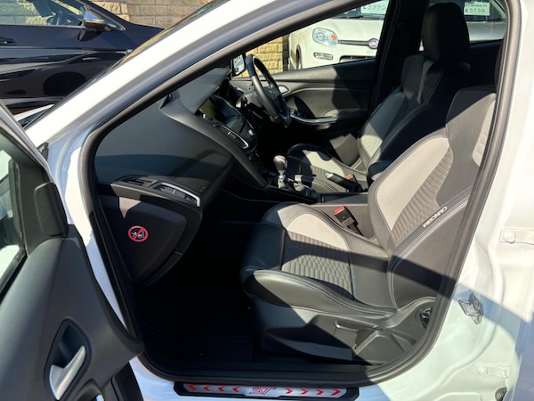 Used Ford Focus 2016 for sale - 75551803: Photo 29