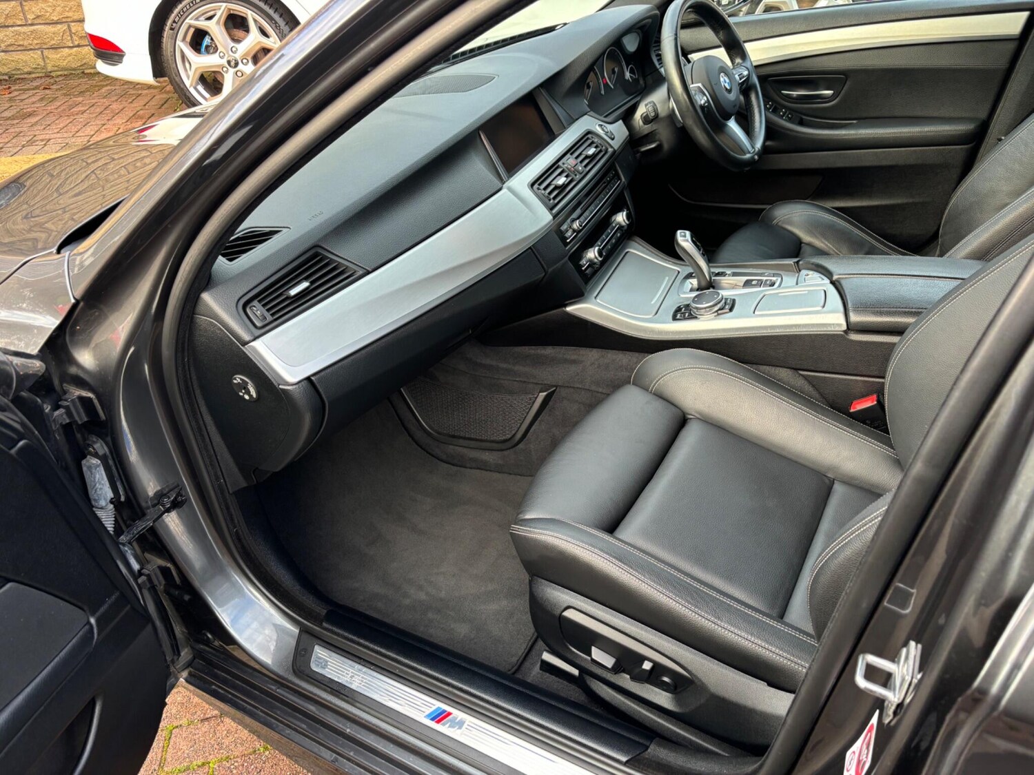 Used BMW 5 Series 2016 for sale - 76484539: Photo 28