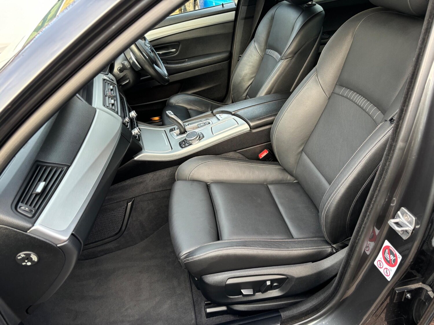 Used BMW 5 Series 2016 for sale - 76484539: Photo 30