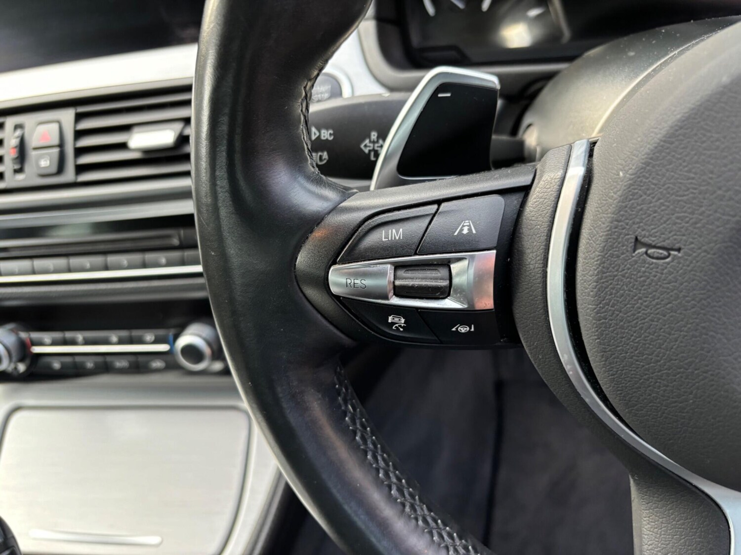 Used BMW 5 Series 2016 for sale - 76484539: Photo 43