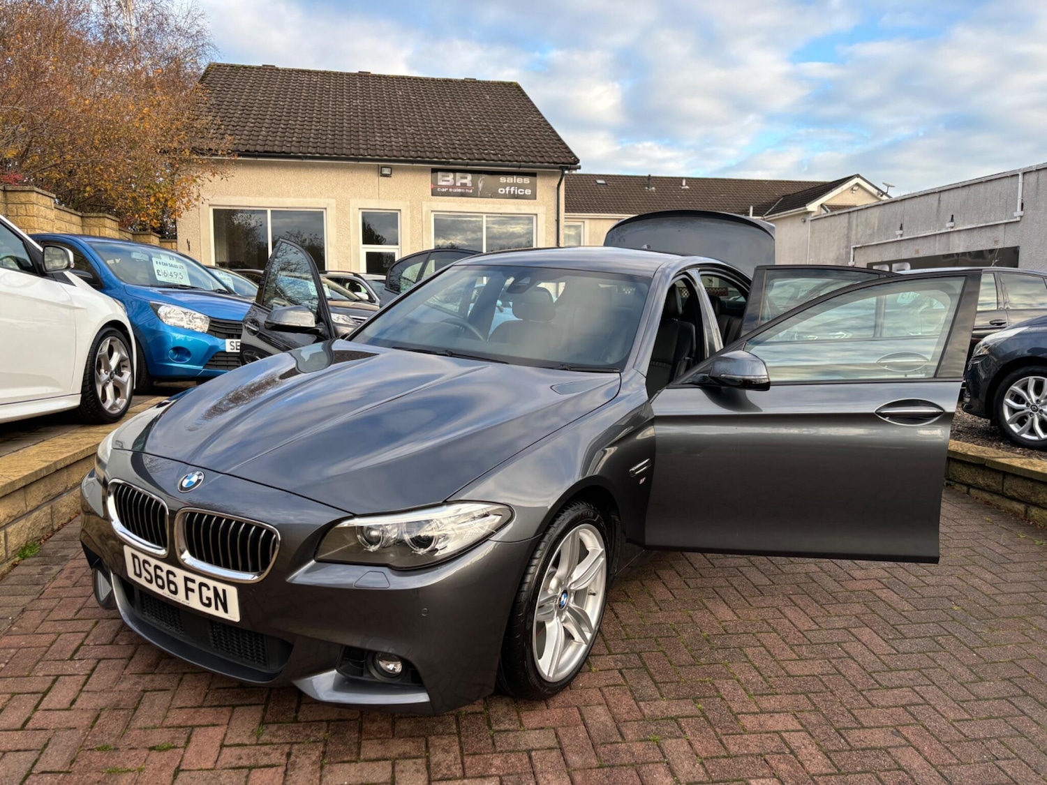 Used BMW 5 Series 2016 for sale - 76484539: Photo 92