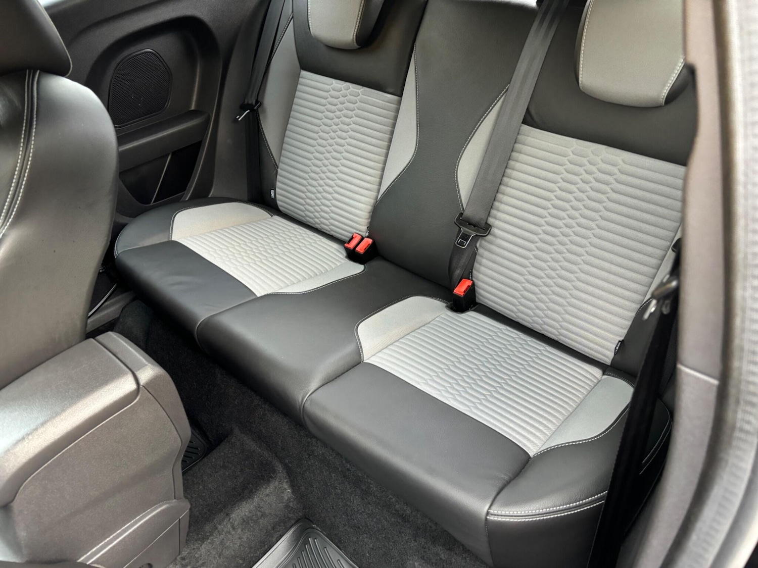 Used Ford Fiesta for sale - 76996109: Photo 29