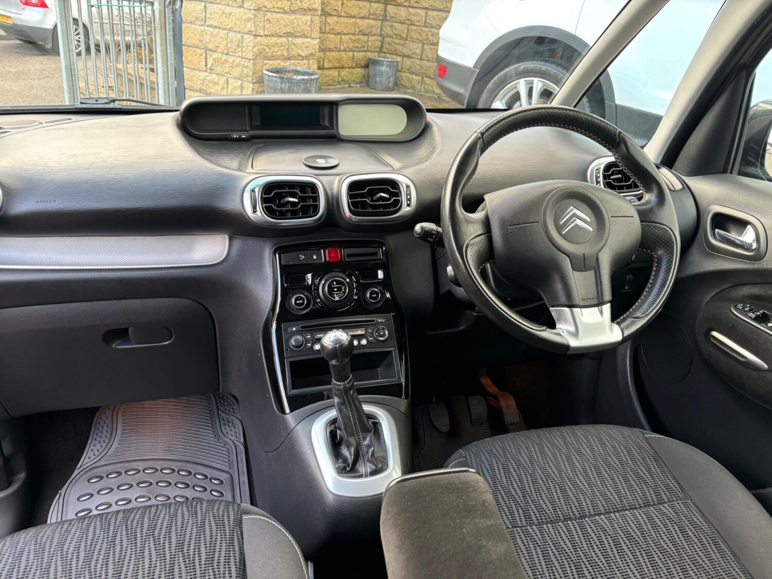 Used Citroen C3 Picasso for sale - 77737057: Photo 20