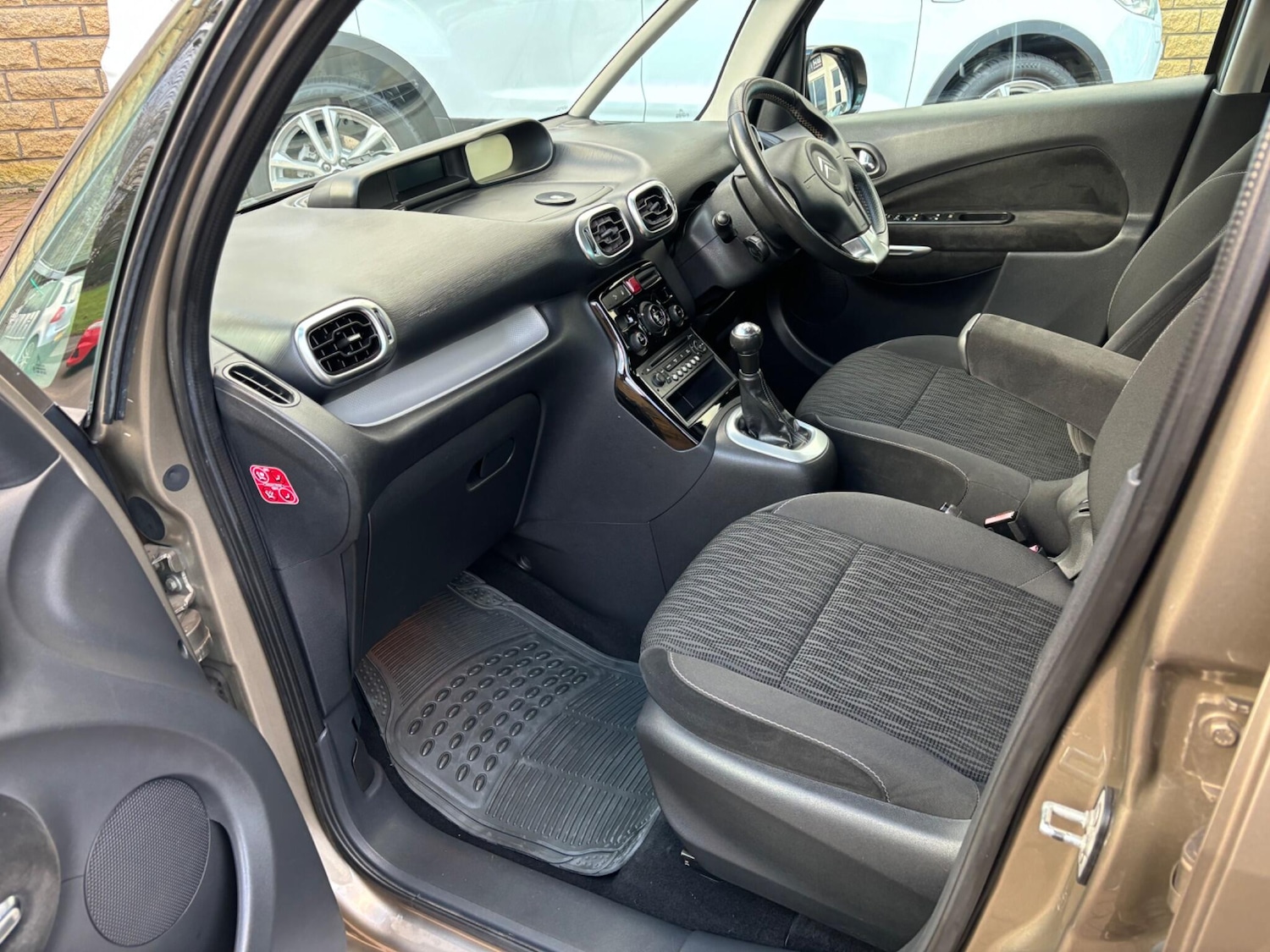 Used Citroen C3 Picasso for sale - 77737057: Photo 24