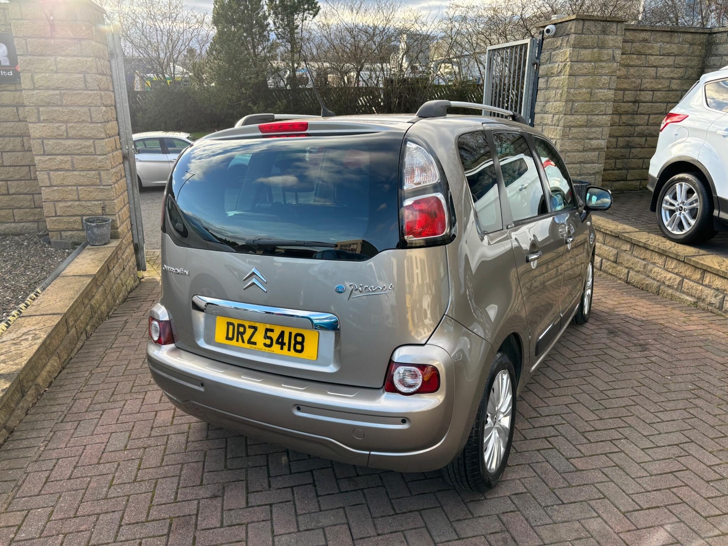 Used Citroen C3 Picasso for sale - 77737057: Photo 9