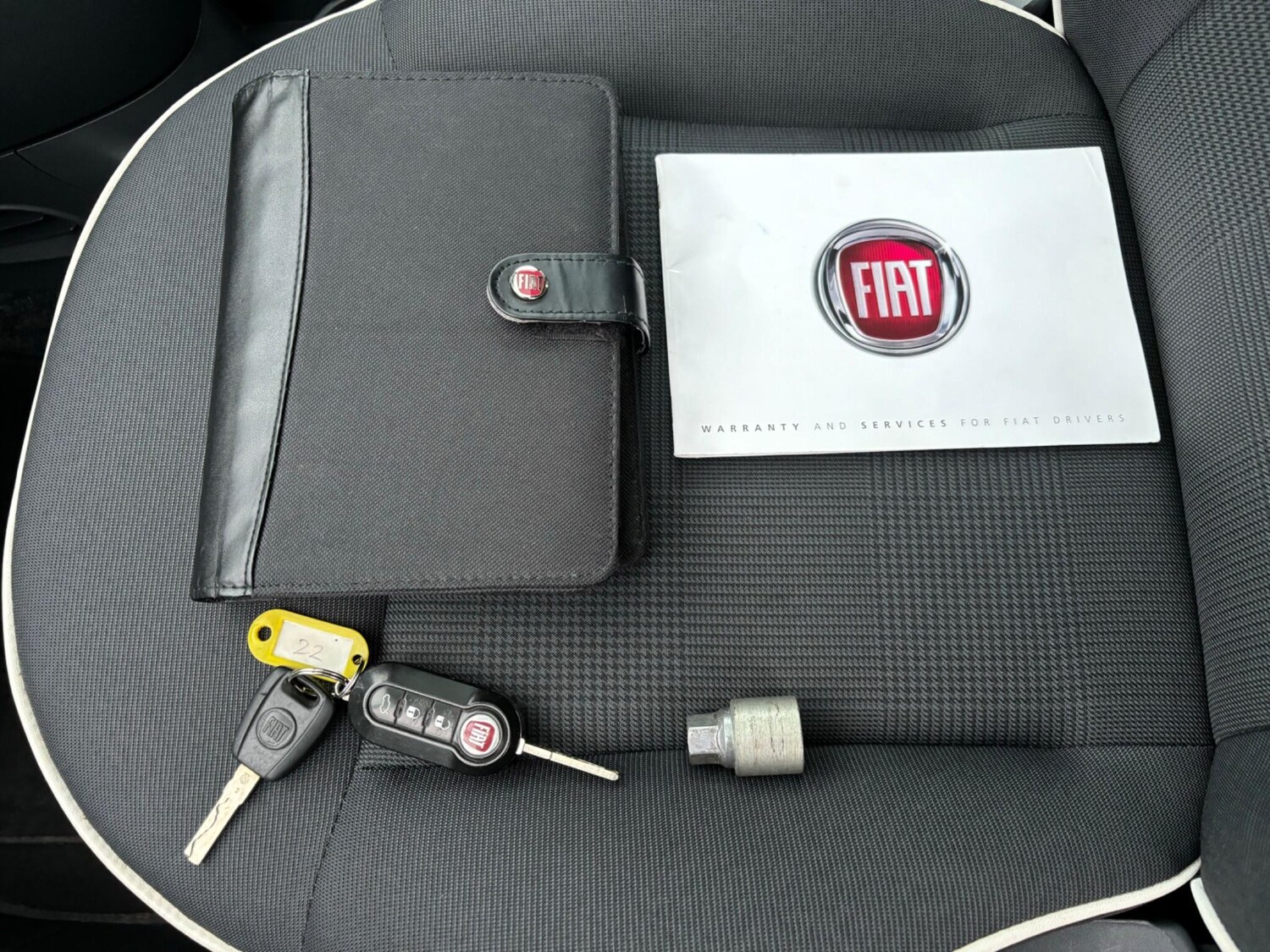 Used Fiat 500 2014 for sale - 75949096: Photo 44