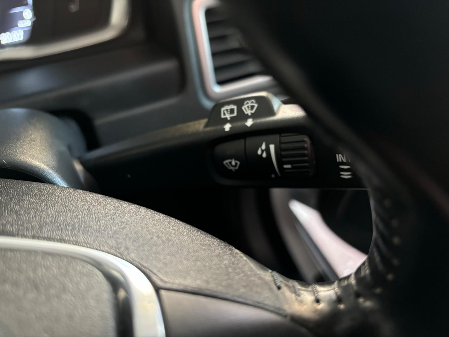 Used Volvo XC70 2015 for sale - 76326715: Photo 54