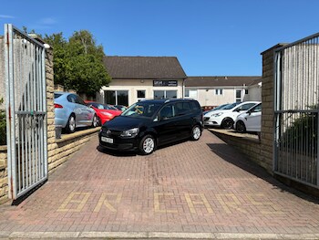 Used Volkswagen Touran 2014 for sale - 79158688: Photo