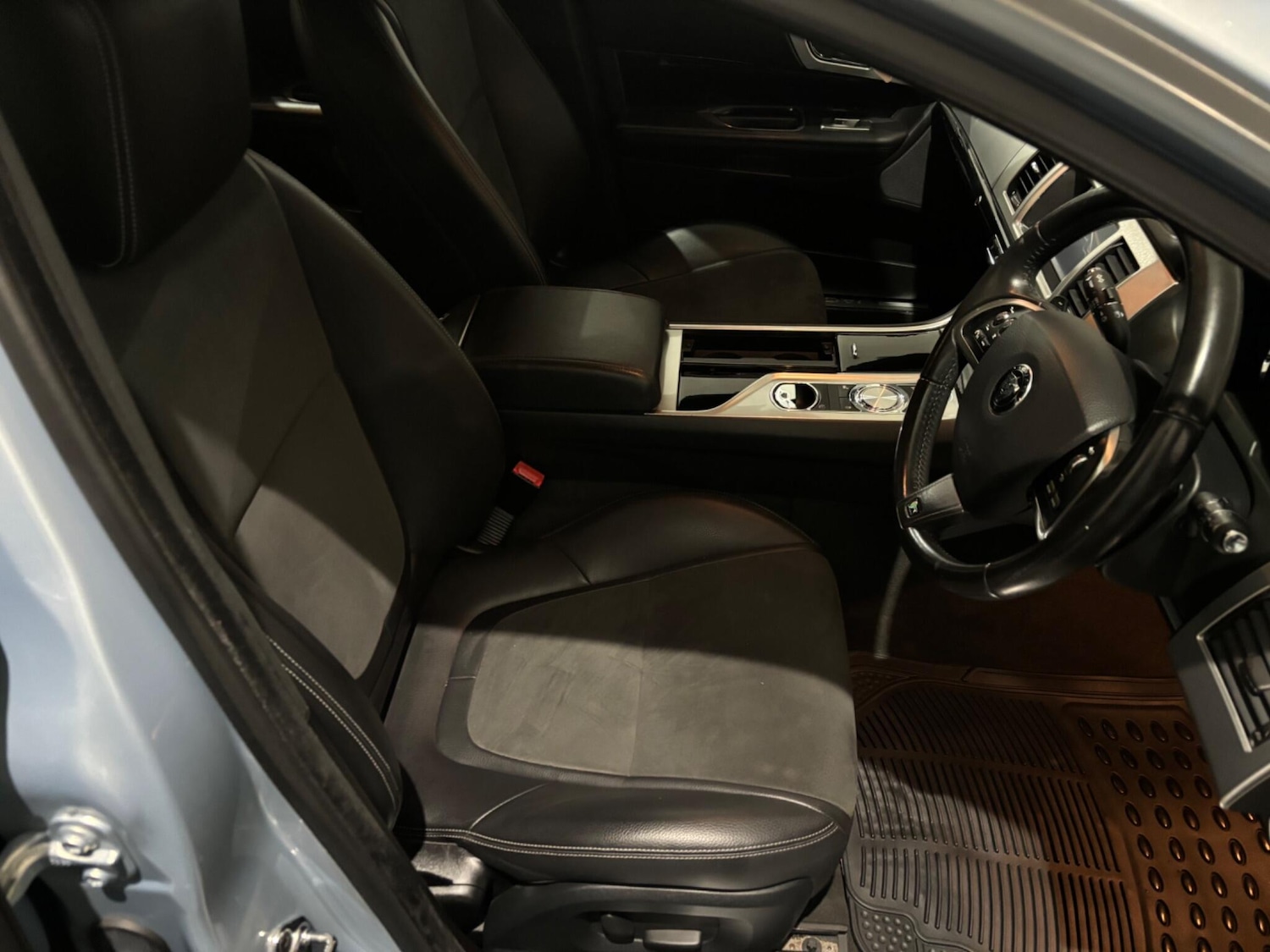 Used Jaguar XF 2014 for sale - 77396379: Photo 6