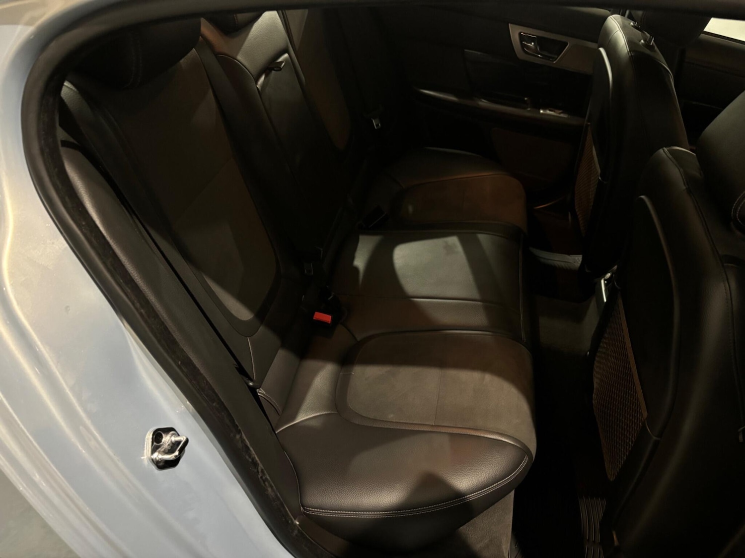 Used Jaguar XF 2014 for sale - 77396379: Photo 7