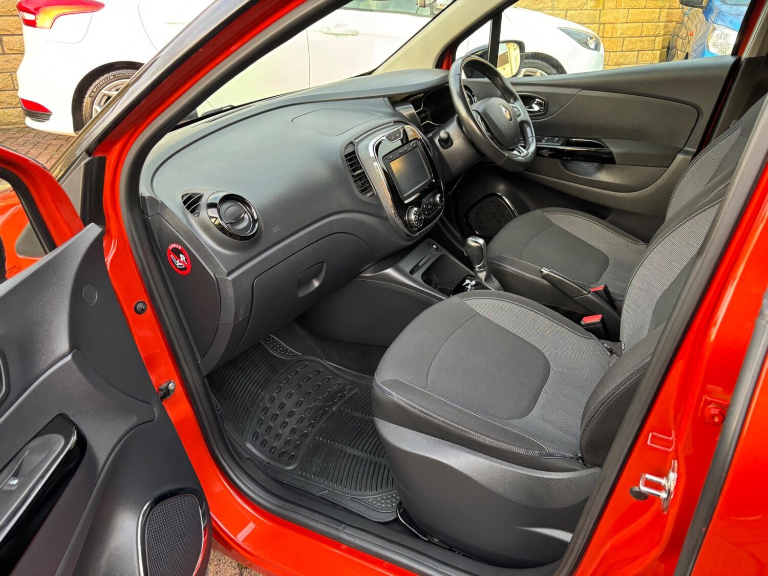 Used Renault Captur 2016 for sale - 75905757: Photo 27