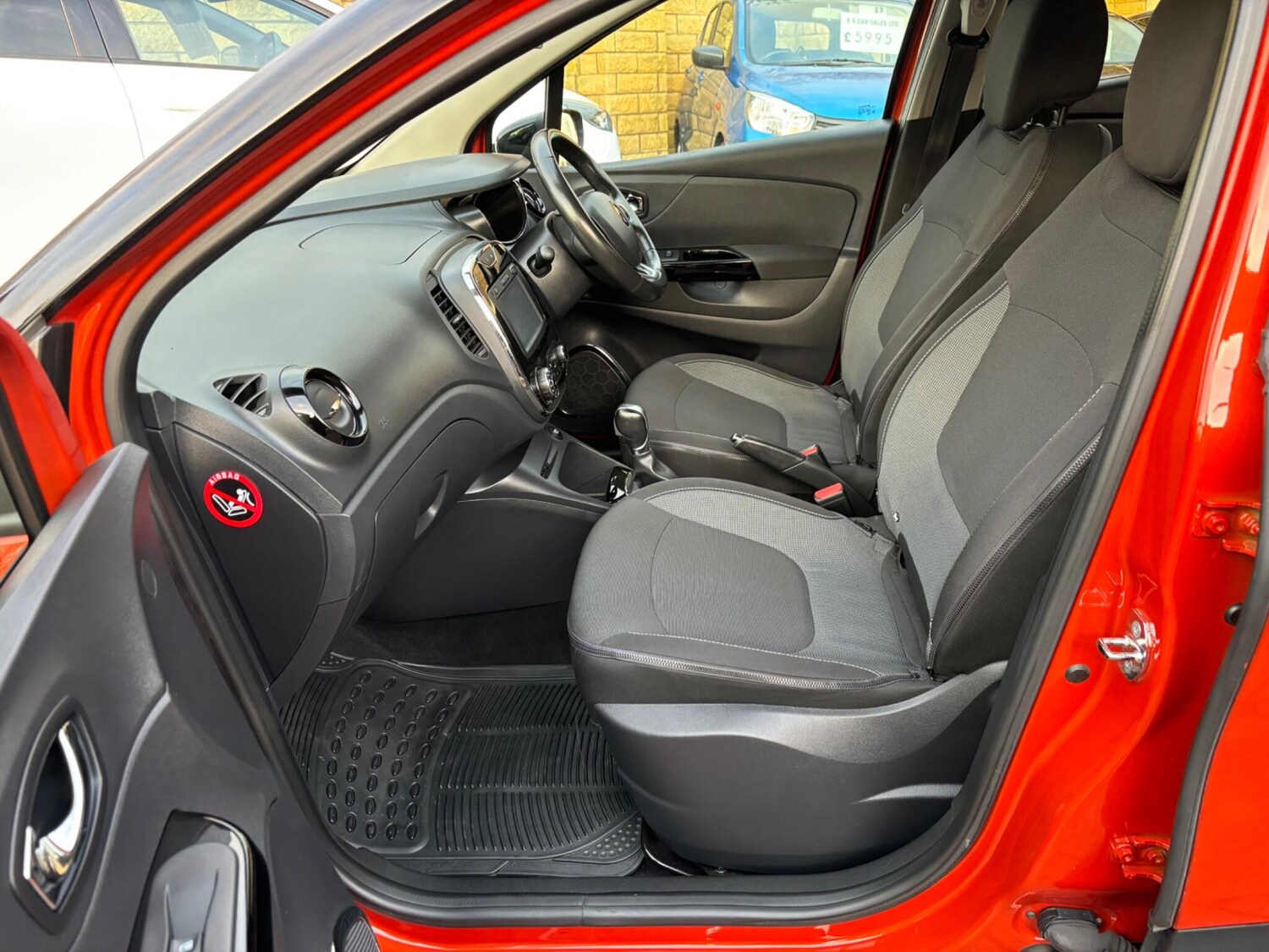 Used Renault Captur 2016 for sale - 75905757: Photo 28