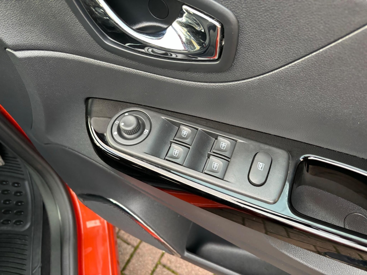 Used Renault Captur 2016 for sale - 75905757: Photo 40