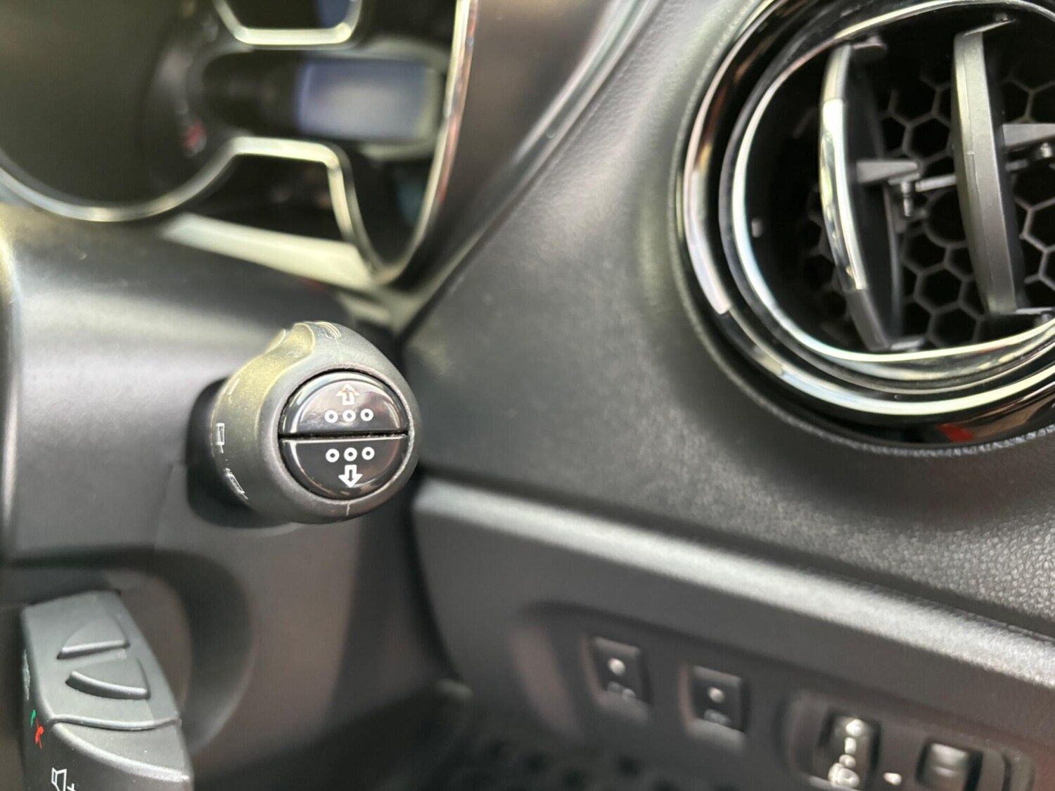 Used Renault Captur 2016 for sale - 75905757: Photo 44