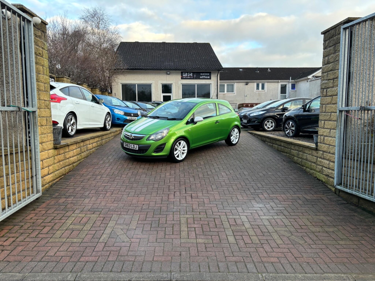 Used Vauxhall Corsa 2013 for sale - 76849693: Photo 3