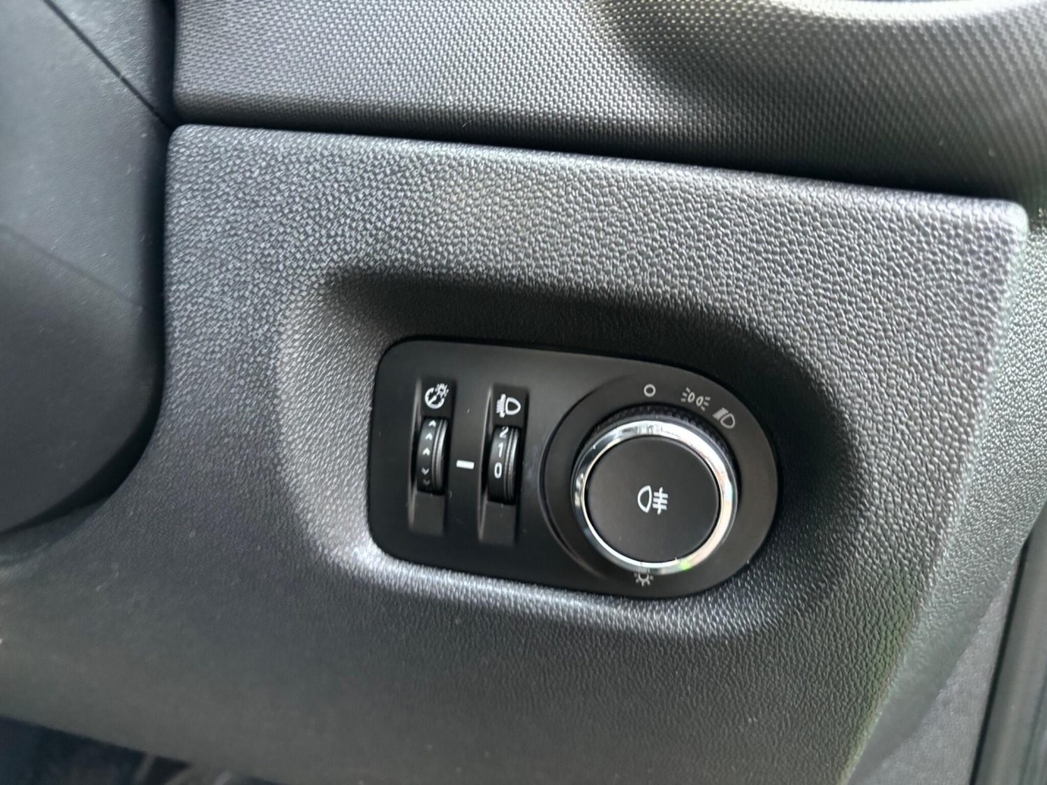 Used Vauxhall Corsa 2013 for sale - 76849693: Photo 38