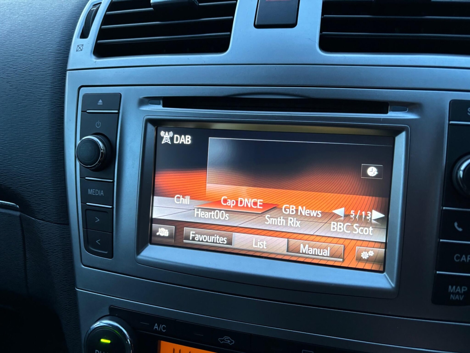 Used Toyota Avensis 2015 for sale - 75658567: Photo 40