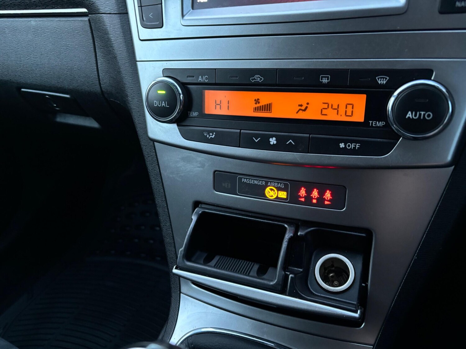 Used Toyota Avensis 2015 for sale - 75658567: Photo 61