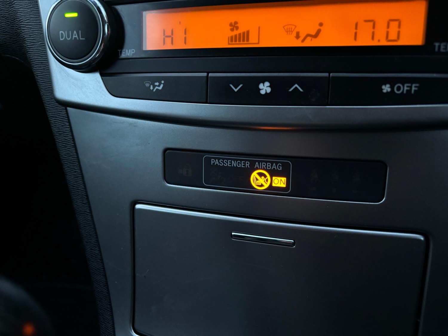 Used Toyota Avensis 2015 for sale - 75658567: Photo 64