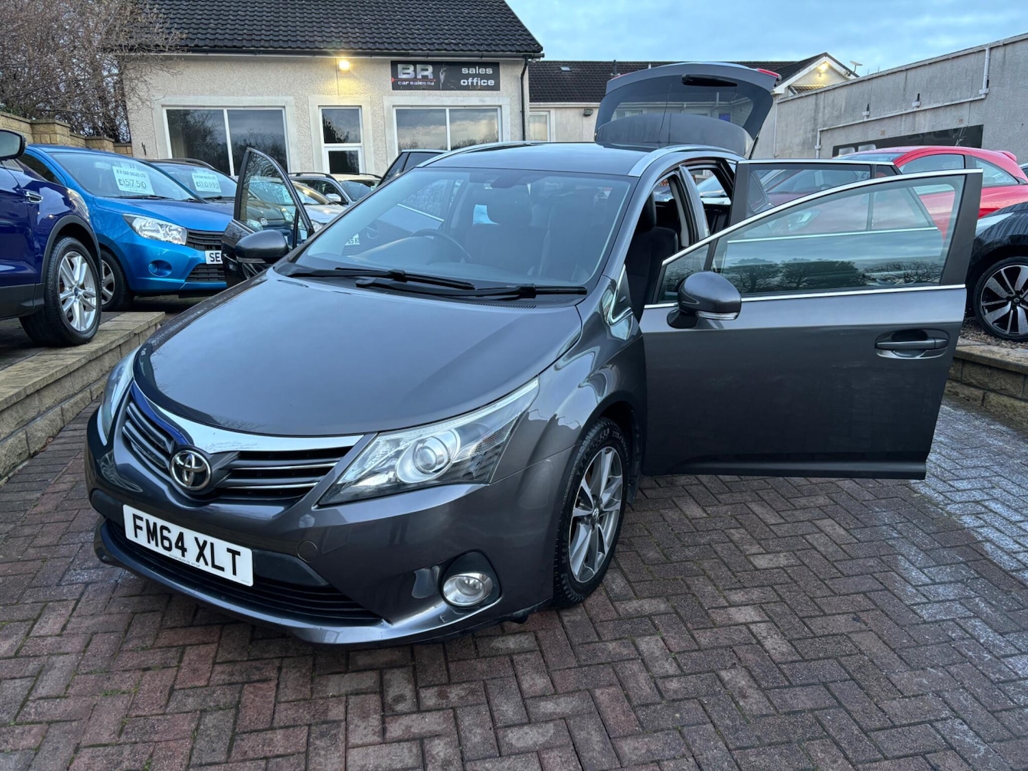 Used Toyota Avensis 2015 for sale - 75658567: Photo 74