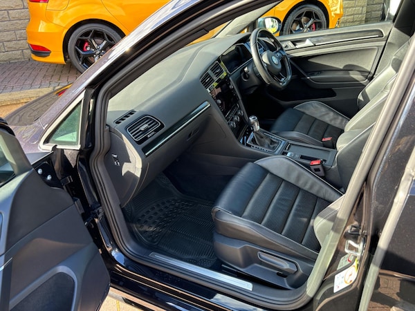 Used Volkswagen Golf 2017 for sale - 75351284: Photo 26
