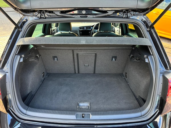 Used Volkswagen Golf 2017 for sale - 75351284: Photo 31