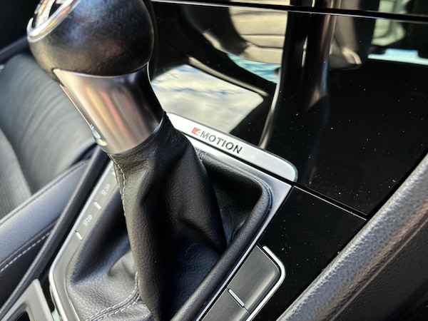 Used Volkswagen Golf 2017 for sale - 75351284: Photo 46