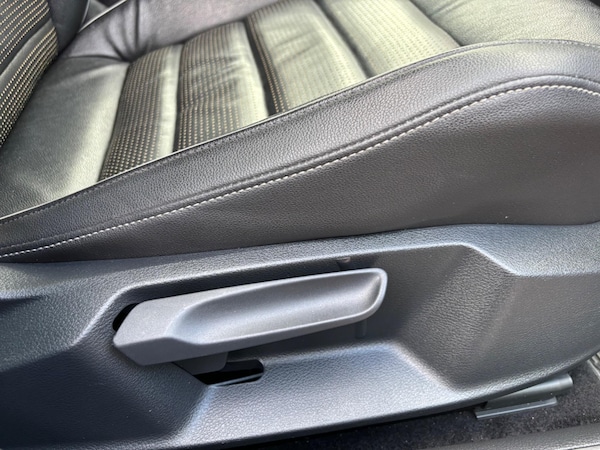 Used Volkswagen Golf 2017 for sale - 75351284: Photo 64