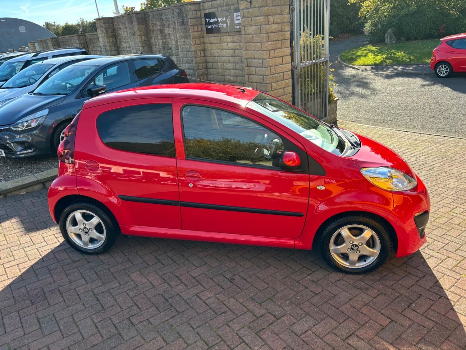 Used Peugeot 107 2014 for sale - 76188773: Photo 14
