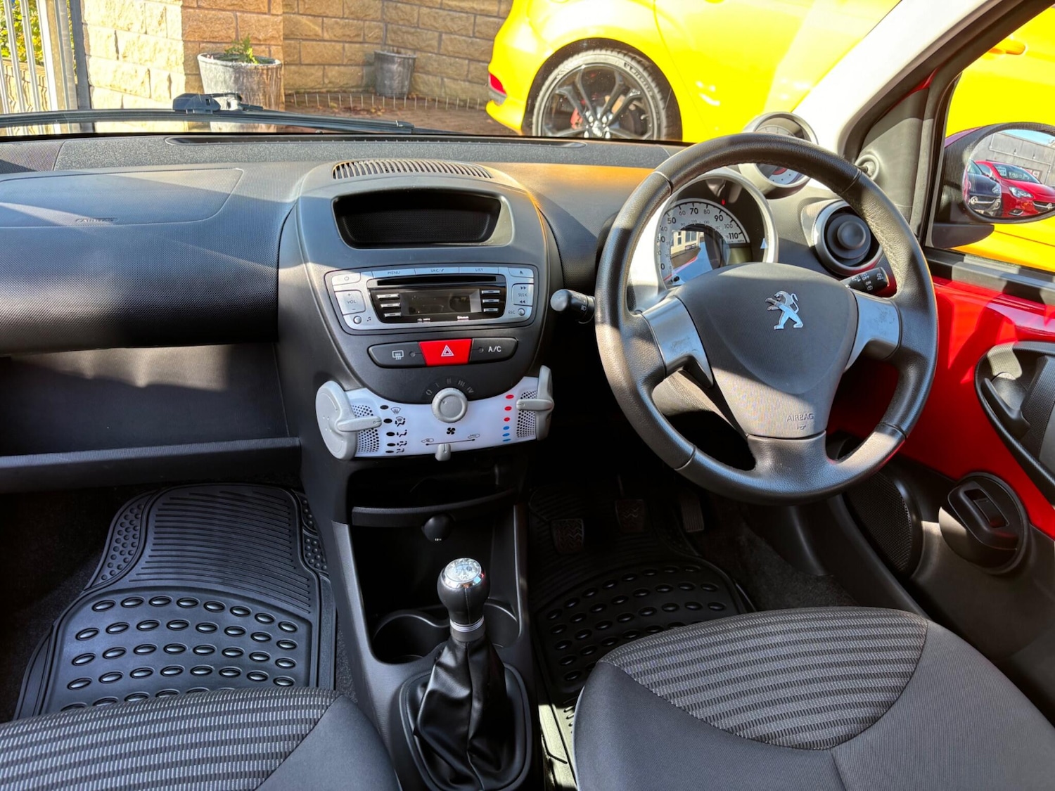 Used Peugeot 107 2014 for sale - 76188773: Photo 22
