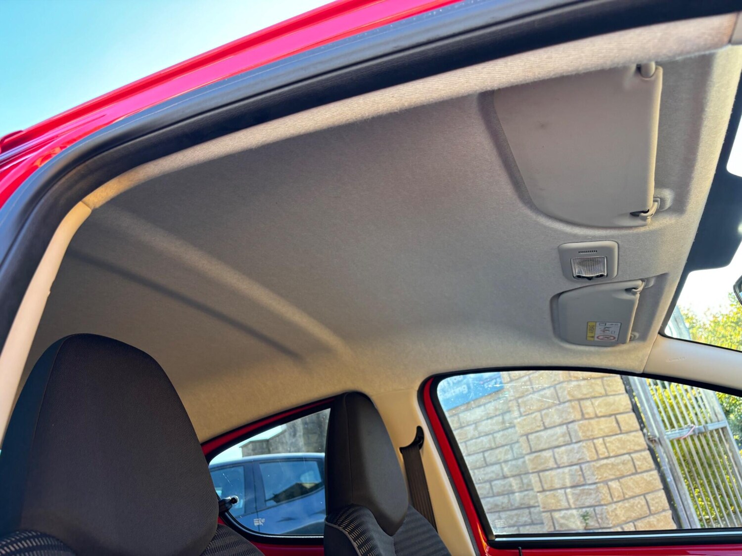 Used Peugeot 107 2014 for sale - 76188773: Photo 31