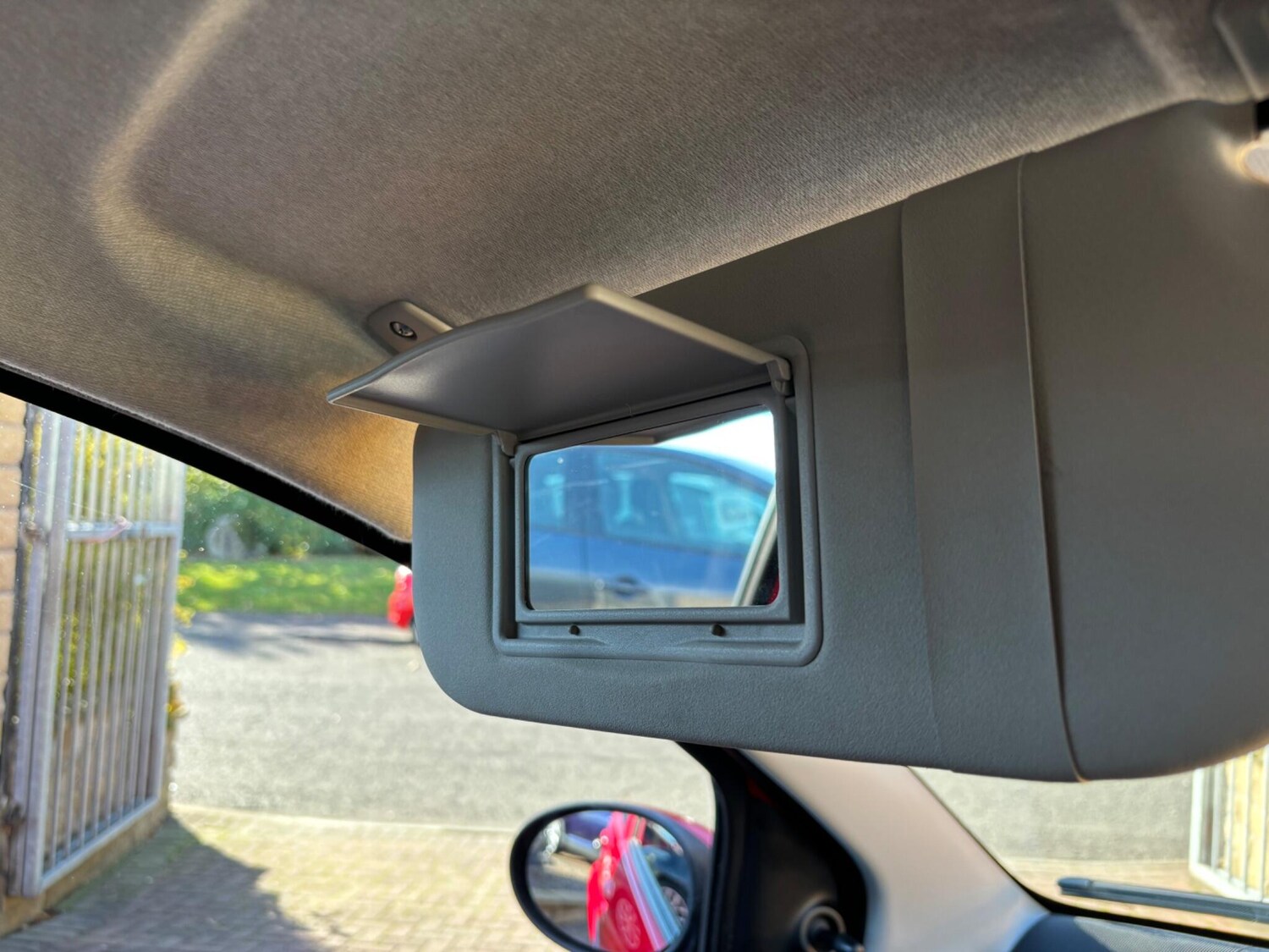 Used Peugeot 107 2014 for sale - 76188773: Photo 39