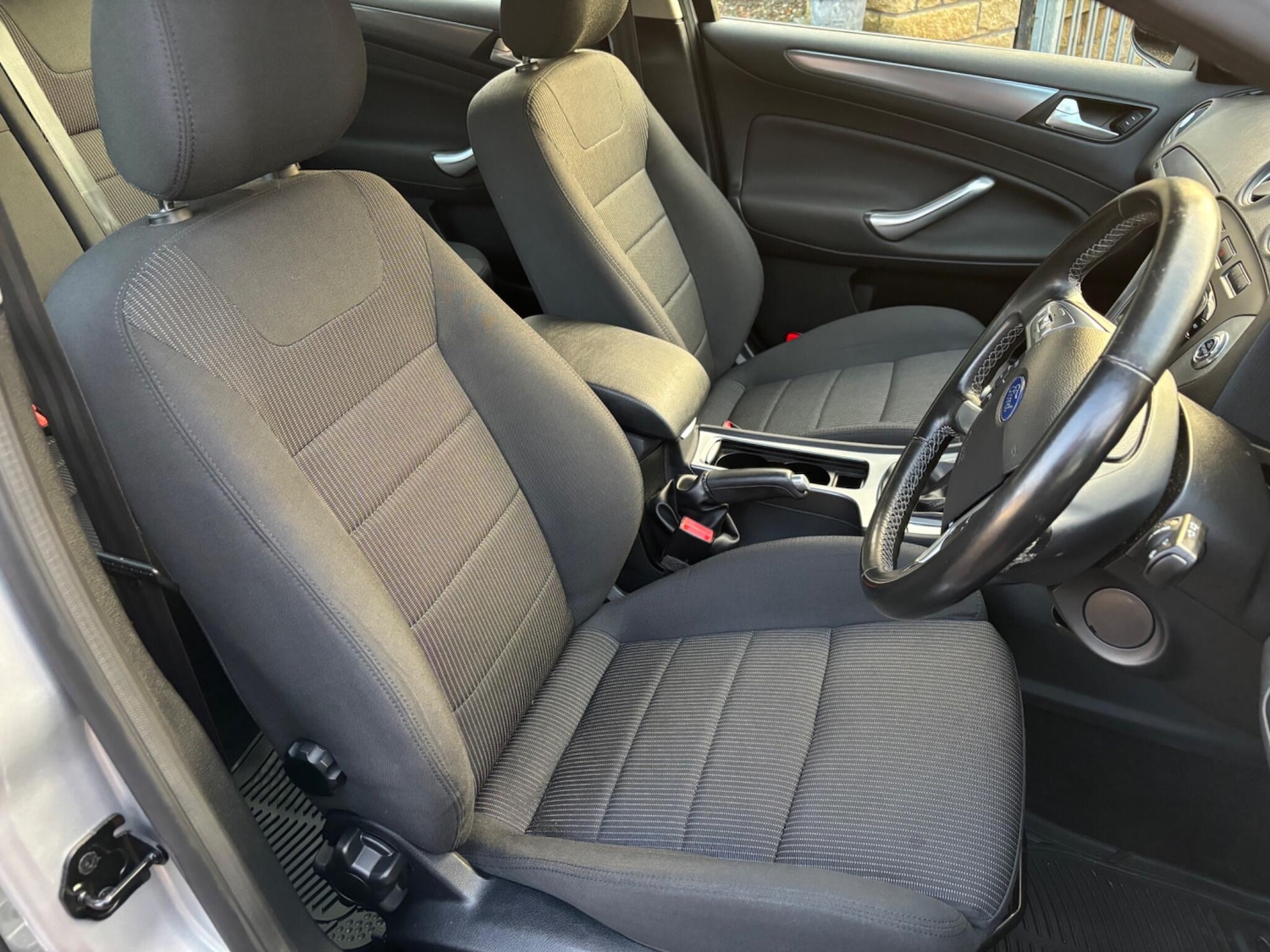 Used Ford Mondeo 2011 for sale - 76361163: Photo 23