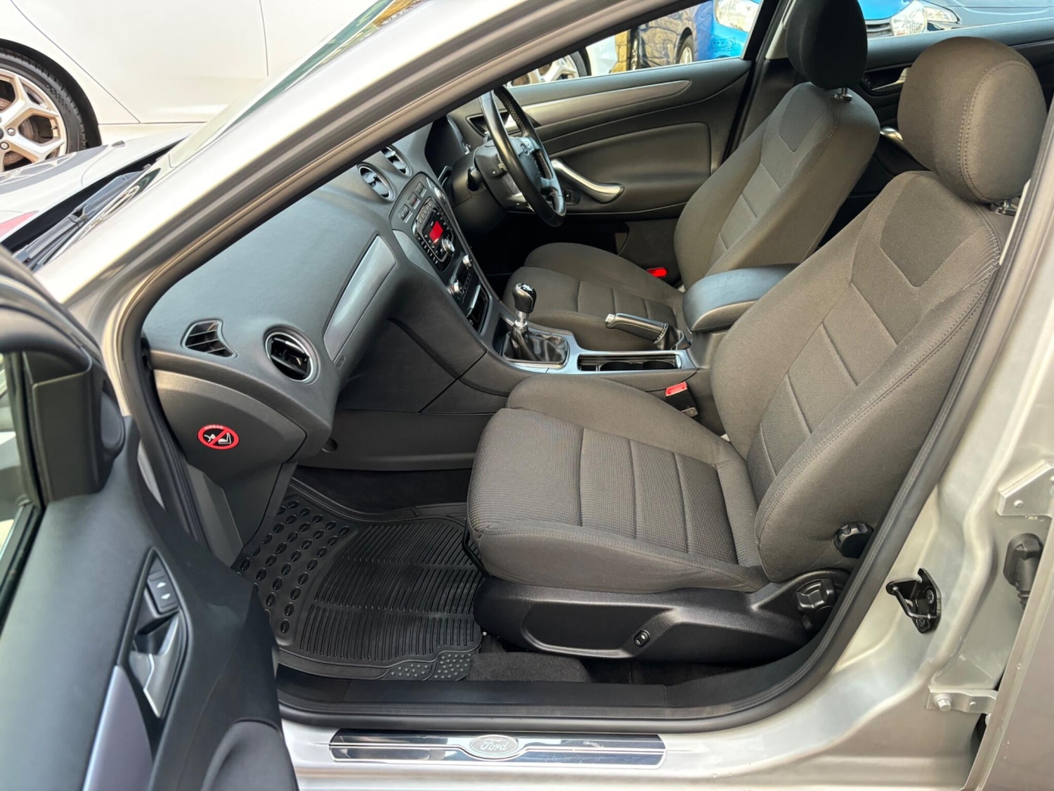 Used Ford Mondeo 2011 for sale - 76361163: Photo 25