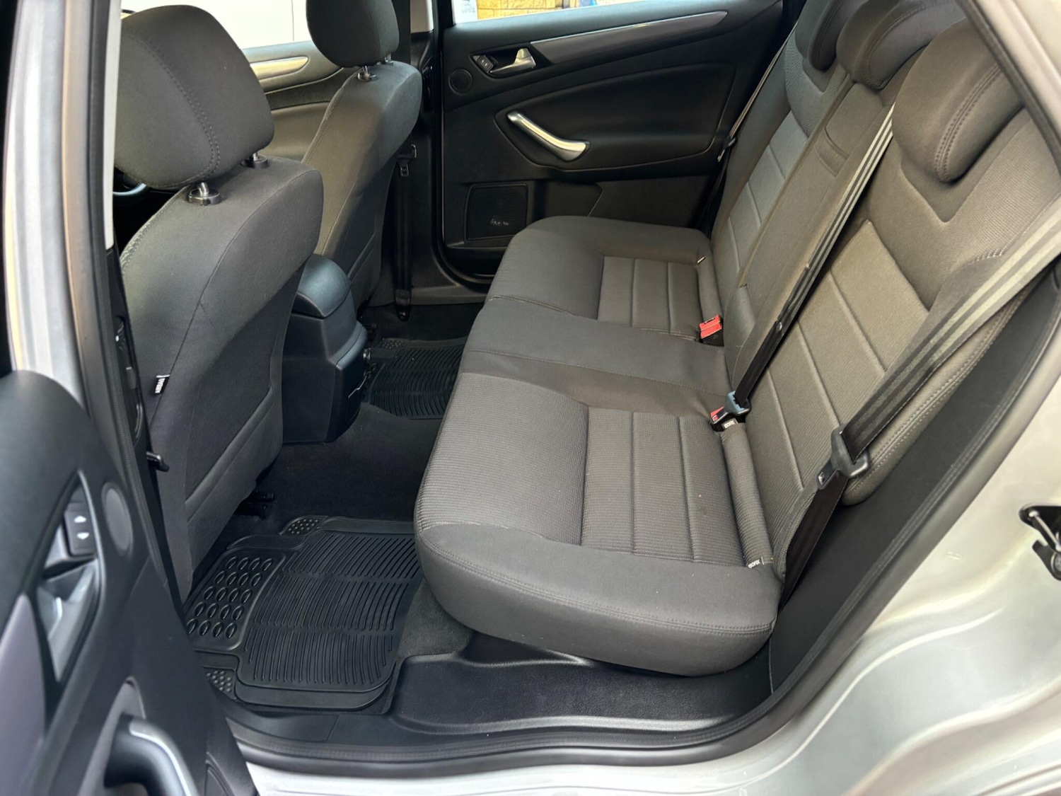 Used Ford Mondeo 2011 for sale - 76361163: Photo 27