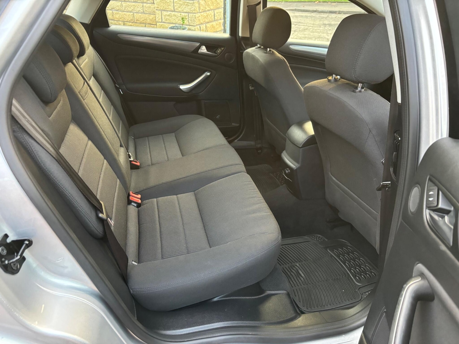 Used Ford Mondeo 2011 for sale - 76361163: Photo 29