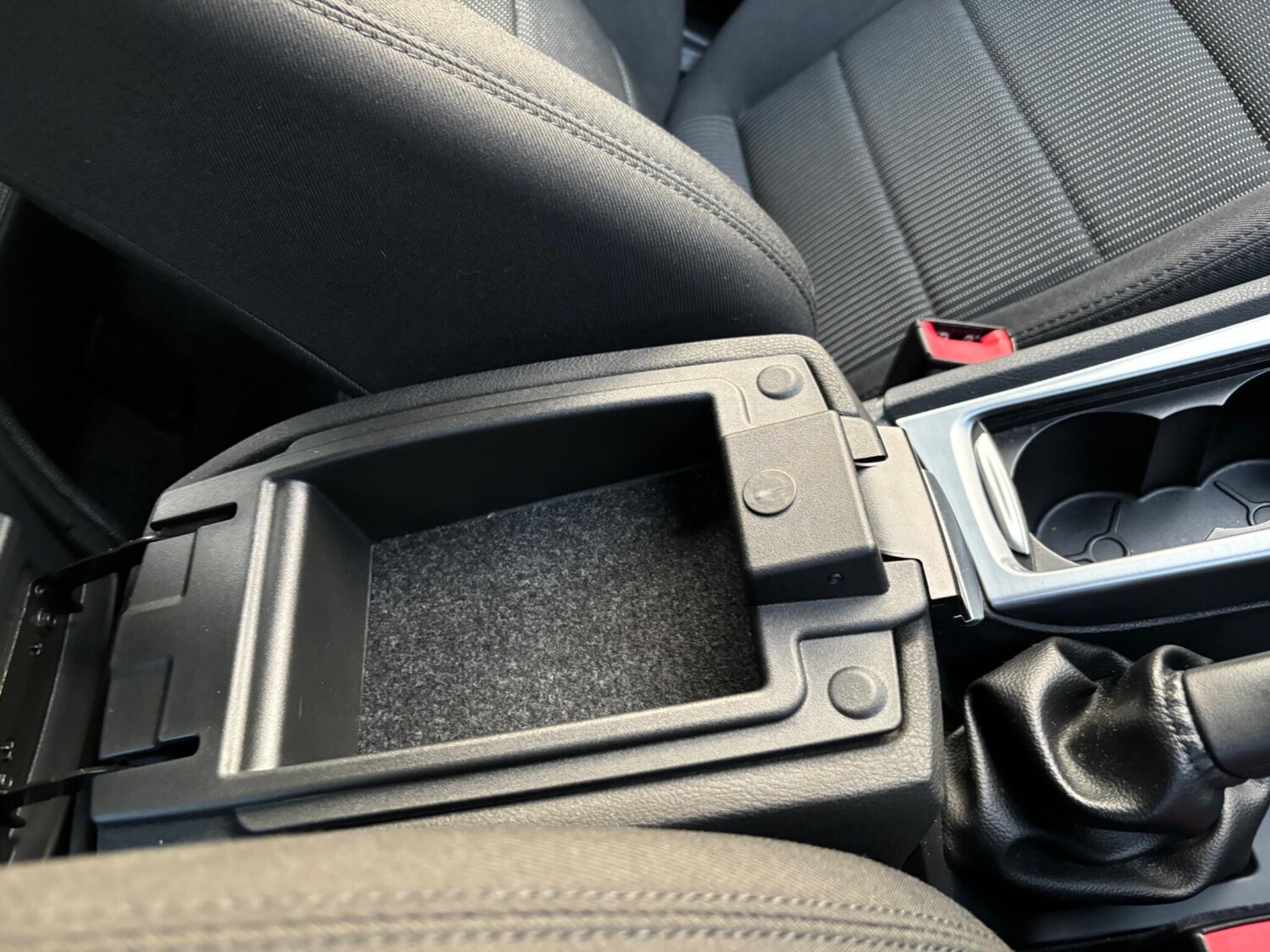 Used Ford Mondeo 2011 for sale - 76361163: Photo 49