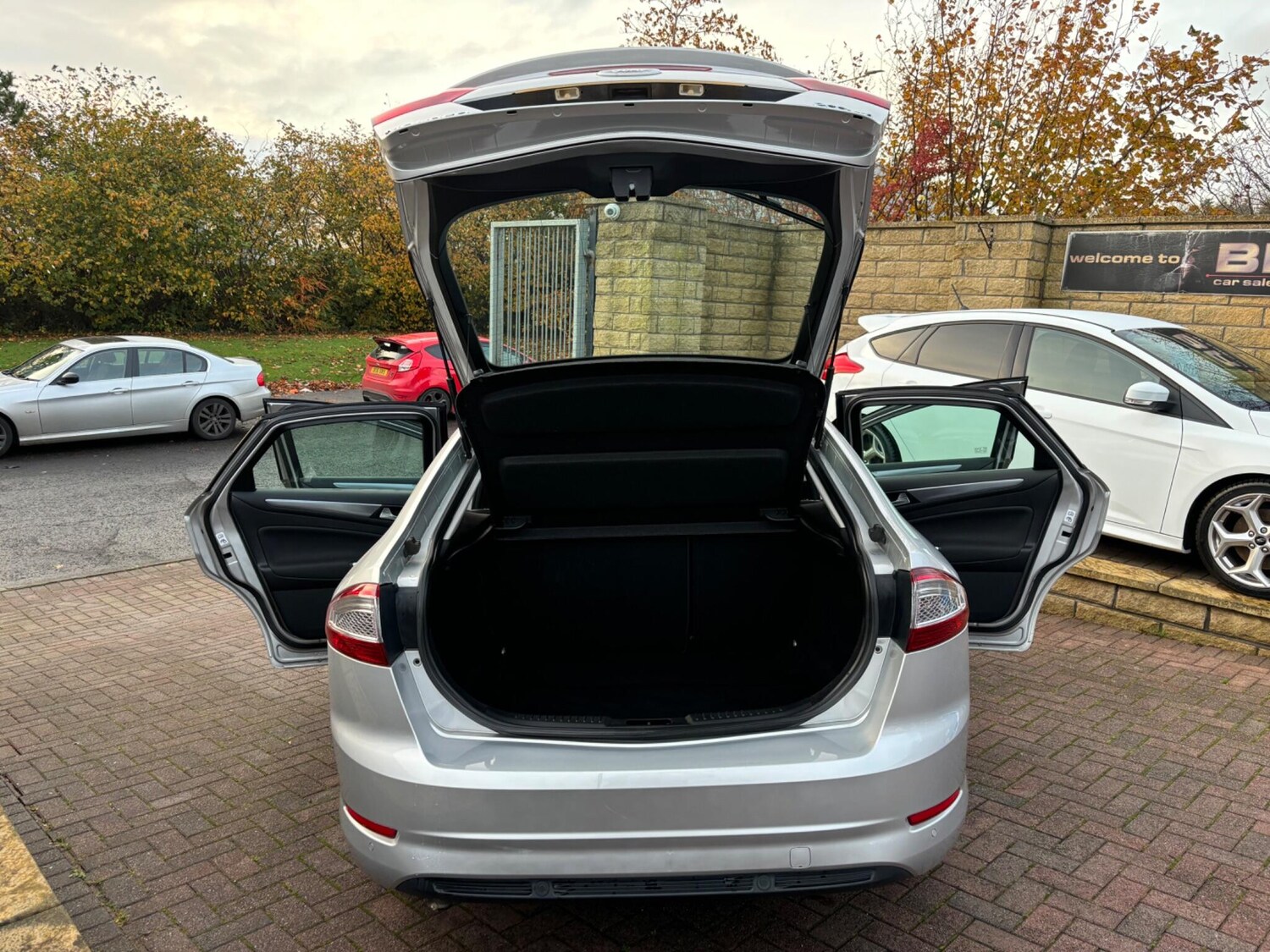 Used Ford Mondeo 2011 for sale - 76361163: Photo 70