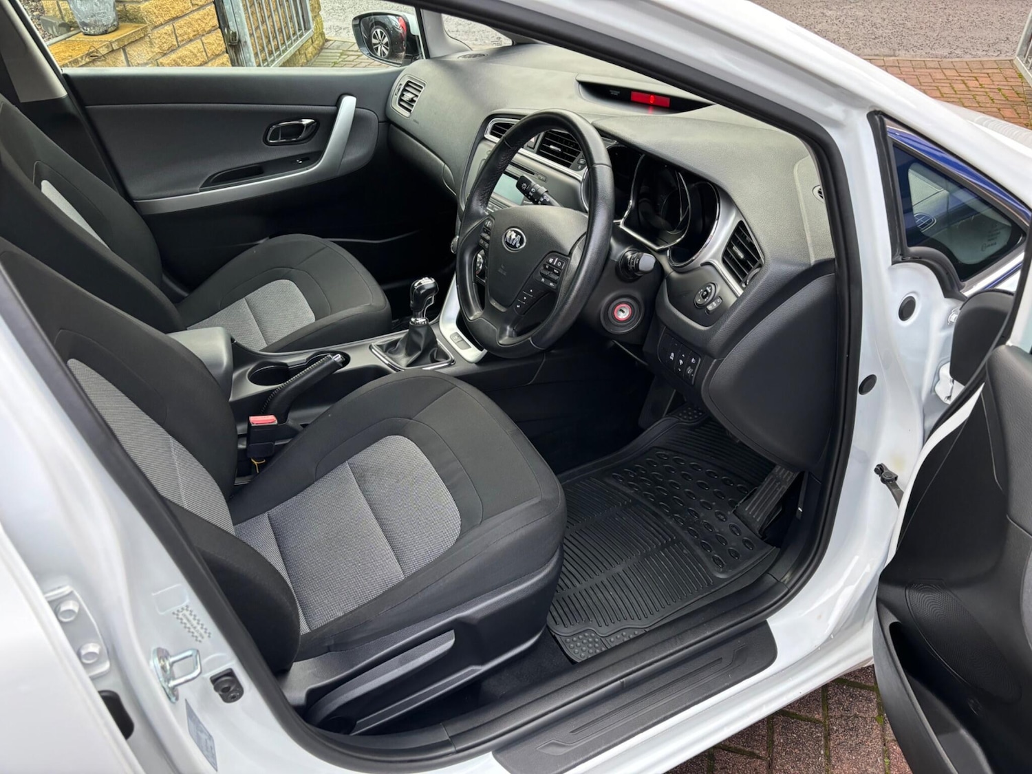 Used Kia Ceed 2016 for sale - 76850320: Photo 22